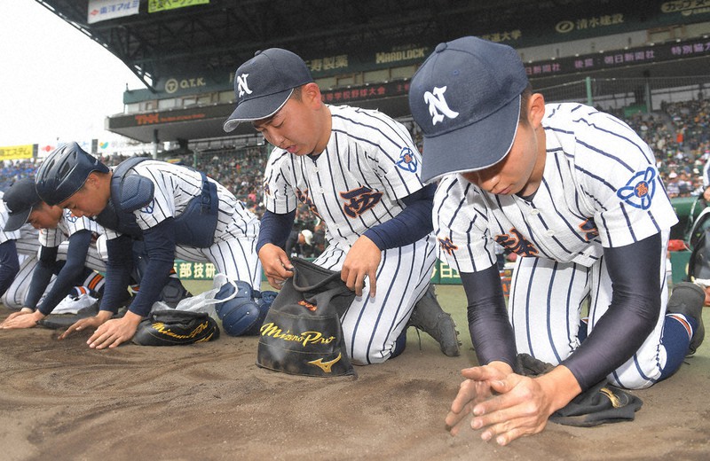 甲子園の土はどこから来るのか？ その歴史と、どこの土かを徹底解明！